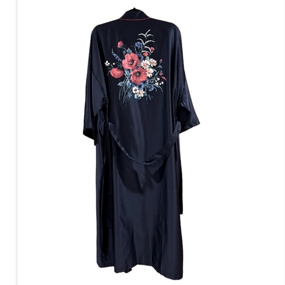 Vintage Kimono Style Satin Floral Long Navy Long Robe Women Sz 10– 12 Made in UK - Picture 1 of 17